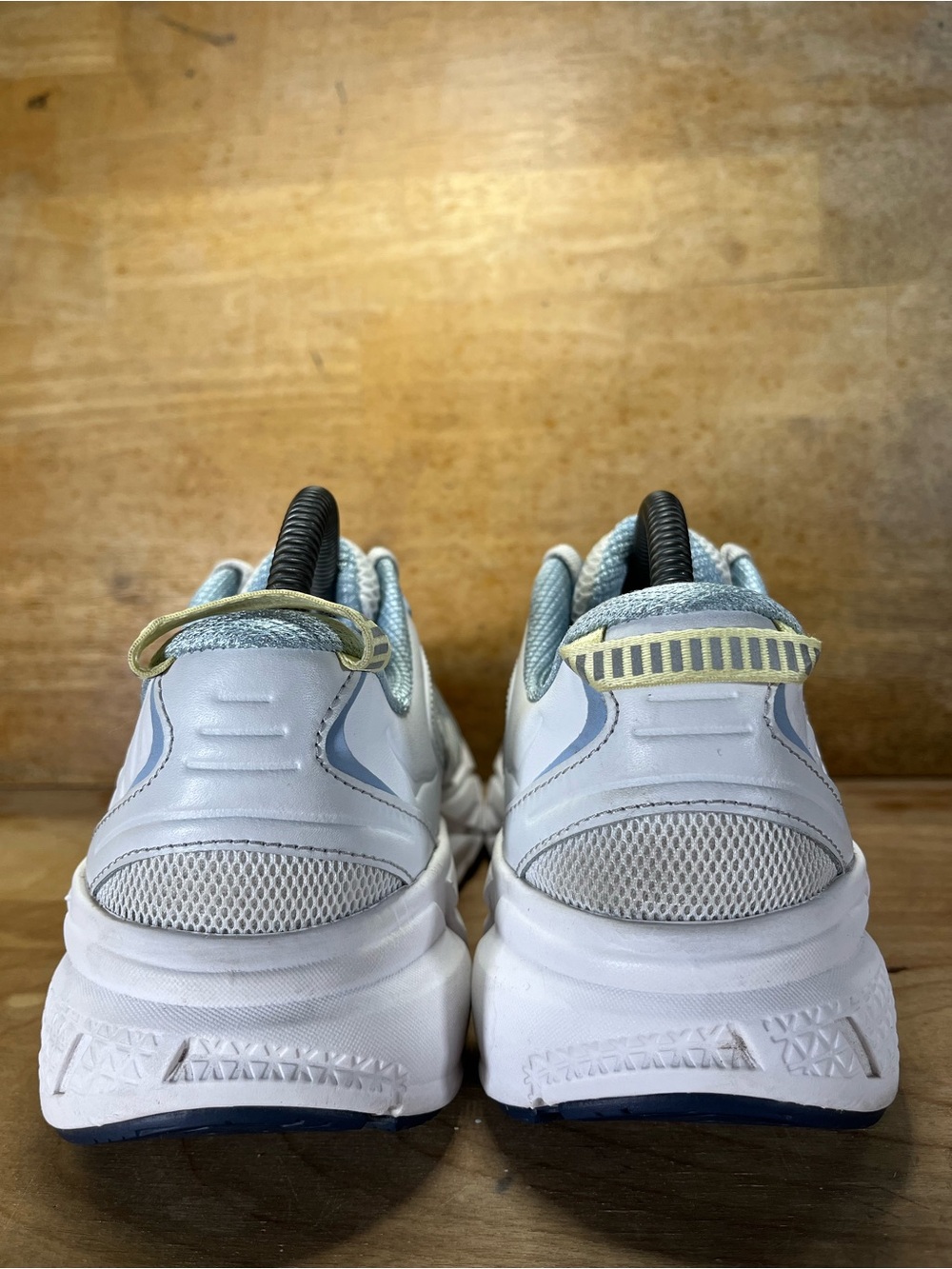 Hoka One One Clifton L Womens Size 9.5 Lifestyle Shoes Sneakers White Gray - Picture 5 of 12